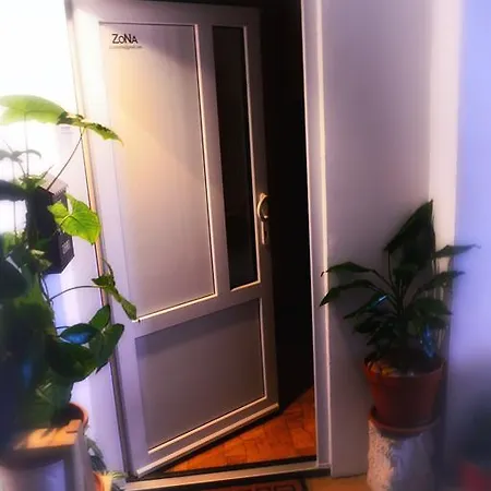 דירה Zona *